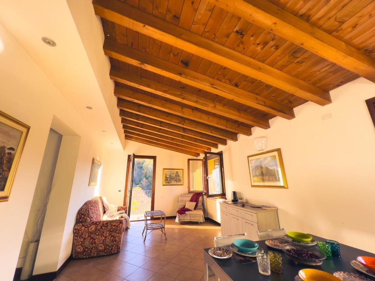 Tenuta Monteoliveto - Family Cottage - Agriturismo Nelle Langhe Vesime ภายนอก รูปภาพ