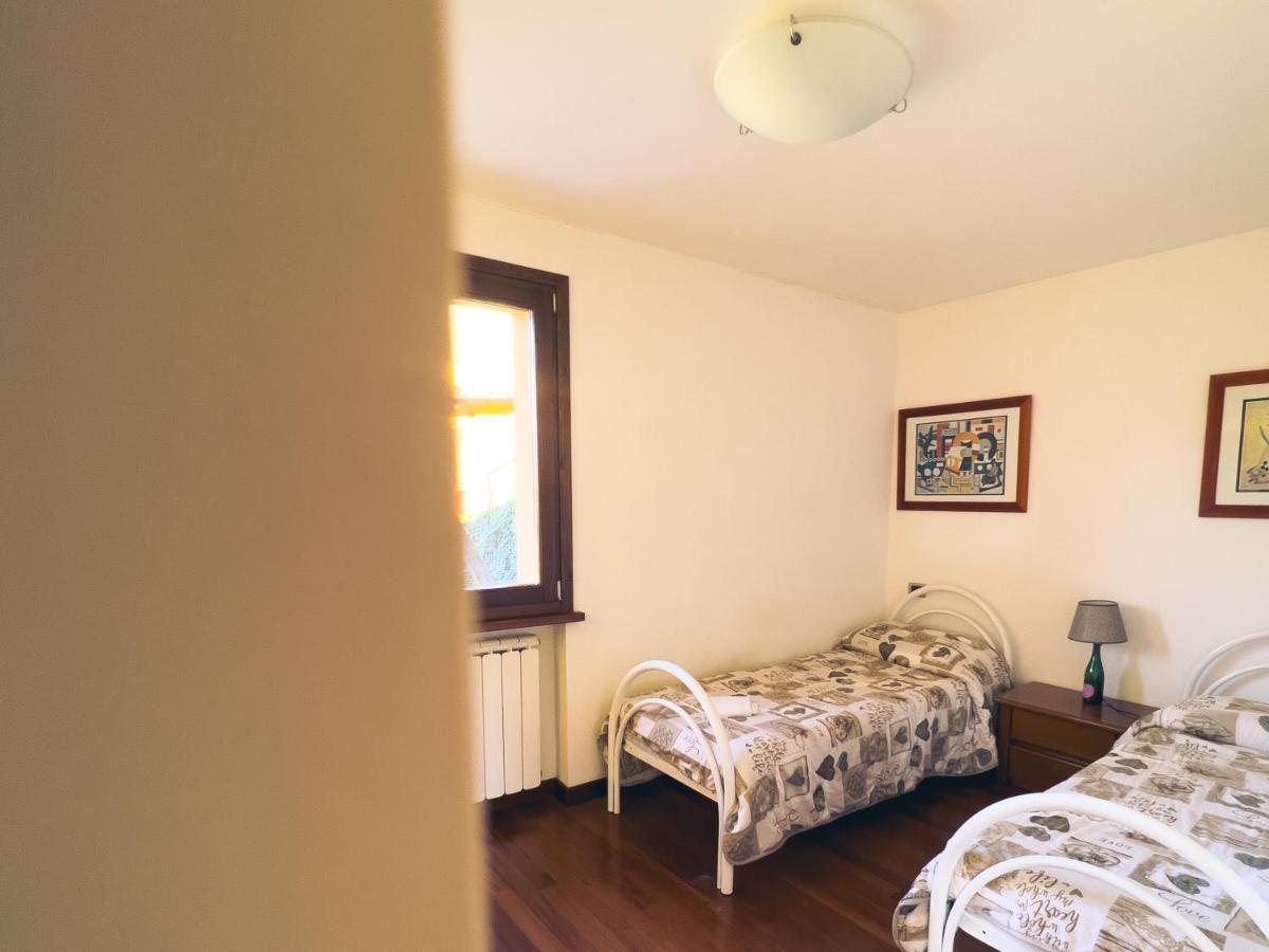 Tenuta Monteoliveto - Family Cottage - Agriturismo Nelle Langhe Vesime ภายนอก รูปภาพ