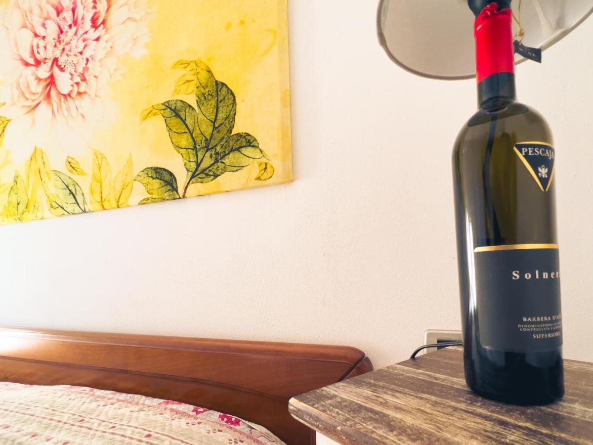 Tenuta Monteoliveto - Family Cottage - Agriturismo Nelle Langhe Vesime ภายนอก รูปภาพ