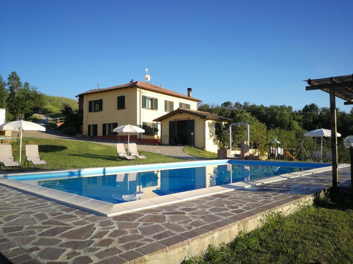 Tenuta Monteoliveto - Family Cottage - Agriturismo Nelle Langhe Vesime ภายนอก รูปภาพ